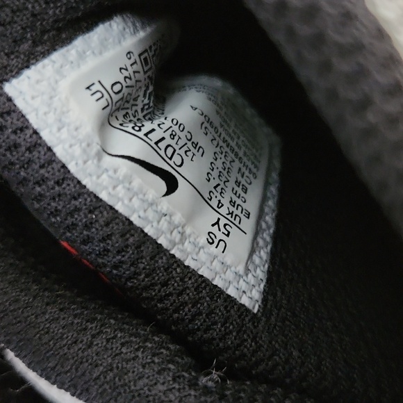 Nike Court Borough Mid 2, size 5Y, white/black/university red - Picture 12 of 16